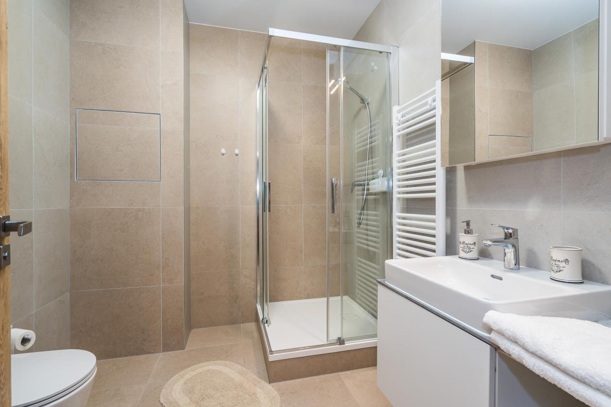 Perla Hradce 302 Daire Hradec Králové Dış mekan fotoğraf