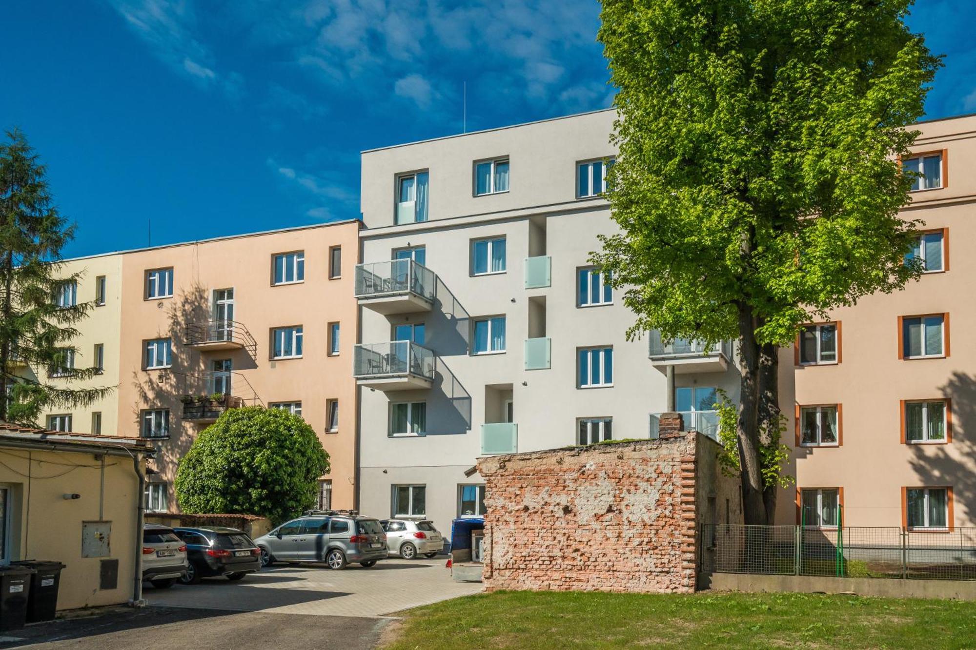 Perla Hradce 302 Daire Hradec Králové Dış mekan fotoğraf