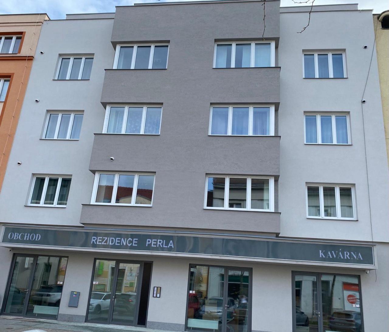 Perla Hradce 302 Daire Hradec Králové Dış mekan fotoğraf
